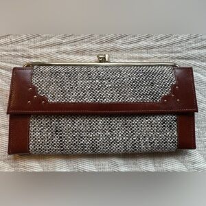Vintage Tweed and Leather Wallet with Kiss-lock Closure
